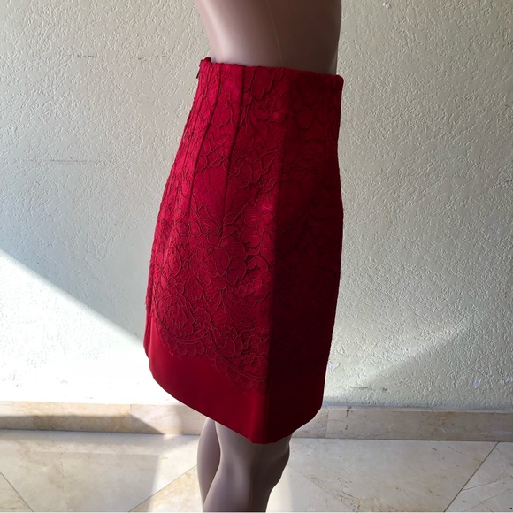 H & M Red Laced Floral A-Line Mini Skirt Women’s Size 8 Fully- Zippered Back - Picture 4 of 16
